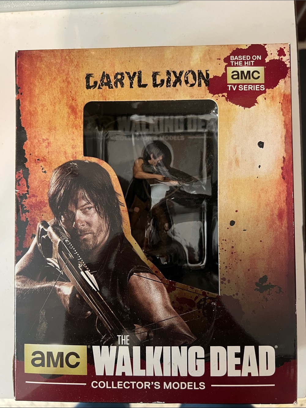 AMC The Walking Dead Laryl Dixon Collector's Model - Black/Brown
